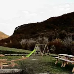 Апартаменты Les De Moussan *